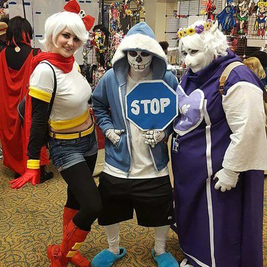Toriel cosplay from mechacon 2016 | Cosplay Amino