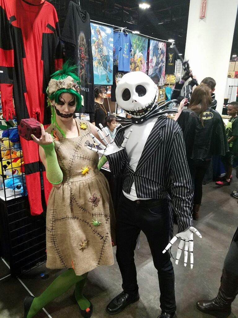 Mrs. Oogie Boogie | Cosplay Amino