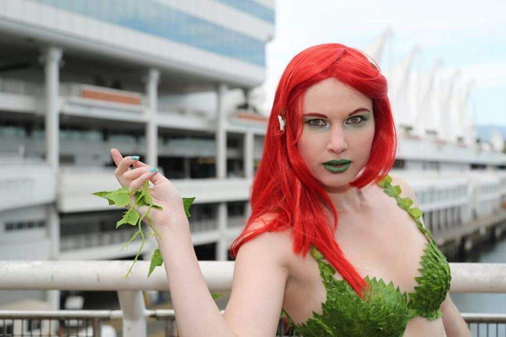 Poison Ivy Cosplay Wiki Cosplay Amino