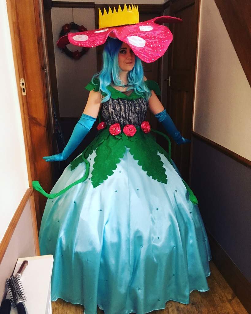 Venusaur Cosplay | Cosplay Amino