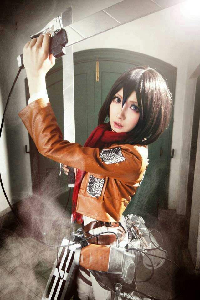 🗡Mikasa Ackerman🗡 (💀Attack on Titan💀) cosplay 😍👌 | Anime Amino