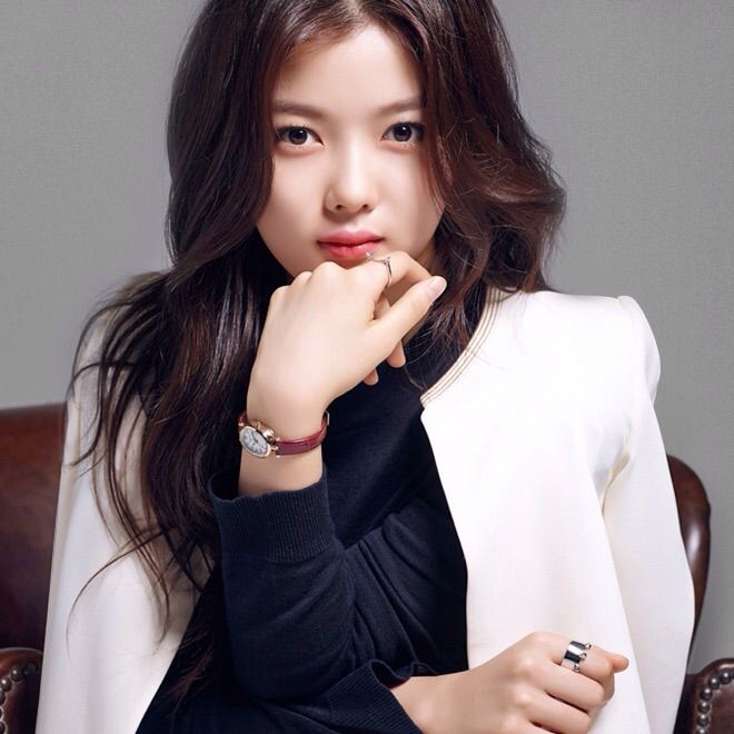 7 Reasons To Cheer On Kim Yoo Jung | K-Drama Amino