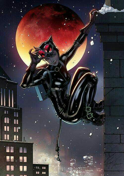 catwoman wiki cómics amino