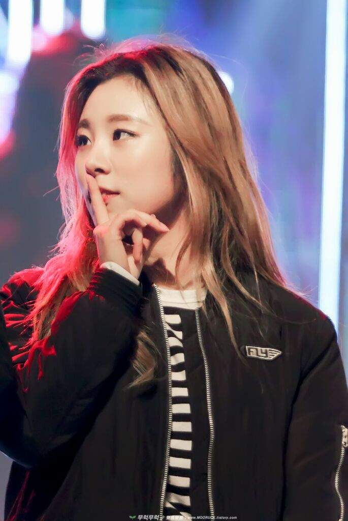 Wheein | Wiki | K-Pop Amino