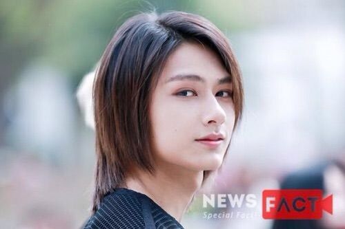 Wen Junhui Long Hair Appretiation Post | Carat 캐럿 Amino