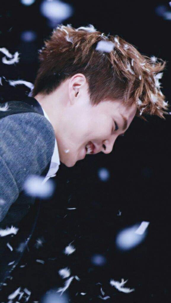 Xiumin Cute Wallpaper
