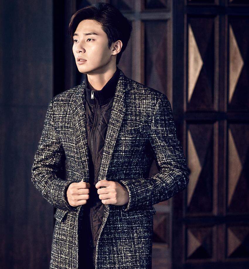 The new look of Park Seo Joon! 