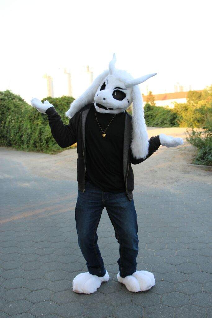 Asriel Dreemurr Cosplaysuit | Undertale Amino