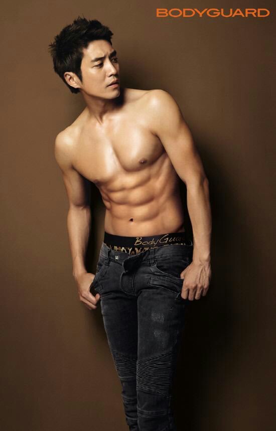 18 Sexy and shirtless Korean hunks to be thankful for this Thanksgiving ...