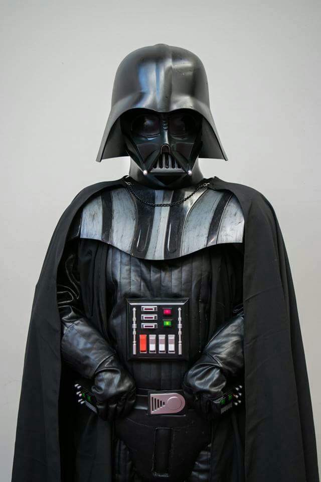 Darth Vader at Shrinners children hospital | Cosplay Amino