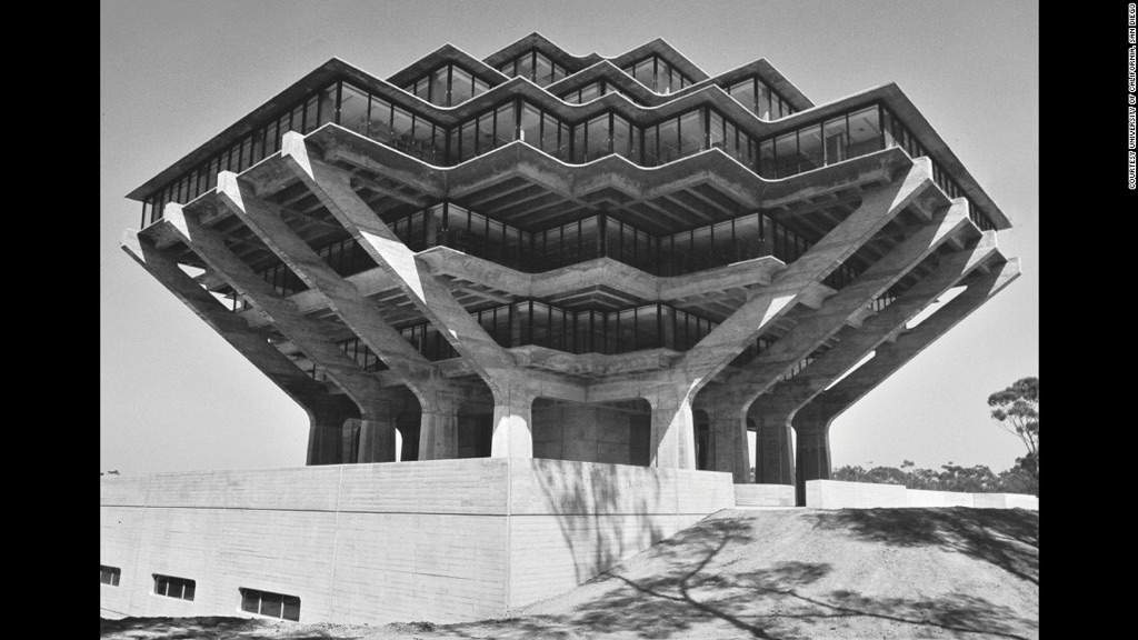 brutalism-architecture-of-doom-dystopian-society-amino