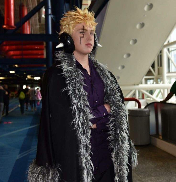 Featured image of post Laxus Dreyar Cosplay I had a real fun time making his coat