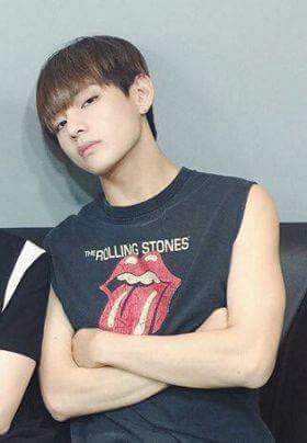 Taehyung appreciation: Arms | ARMY's Amino