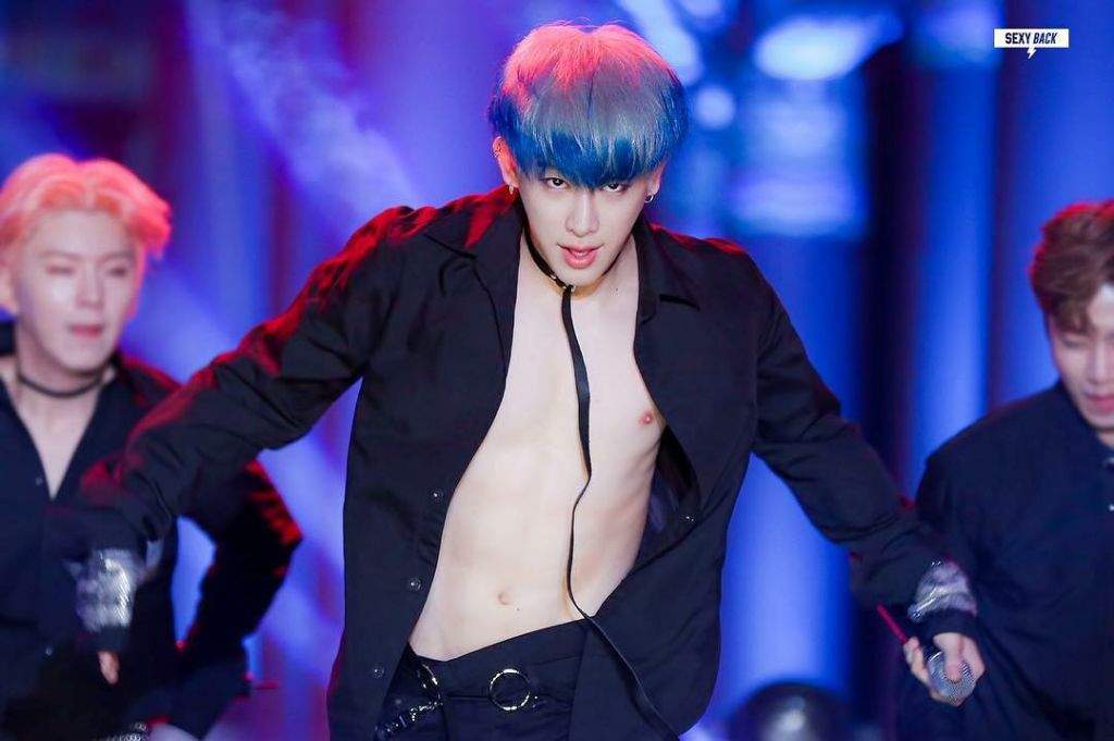 Wonho's White and Blue Hair Transformation - wide 10