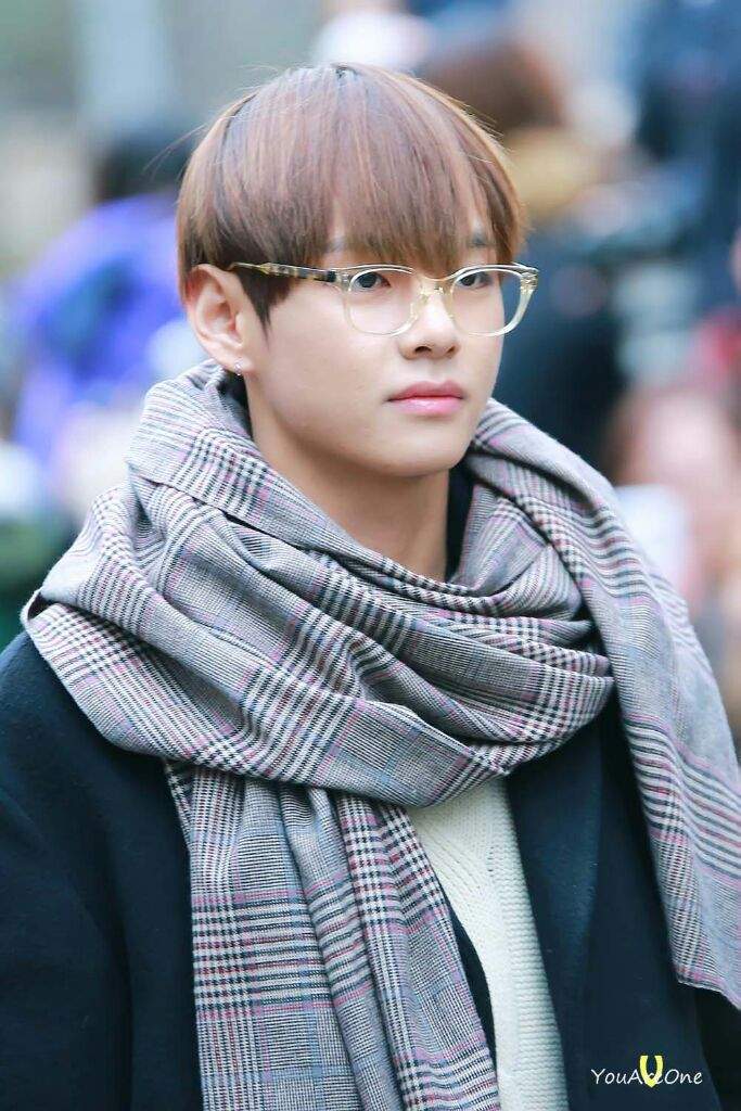 BTS Wearing Glasses #V 👓 | ARMY's Amino