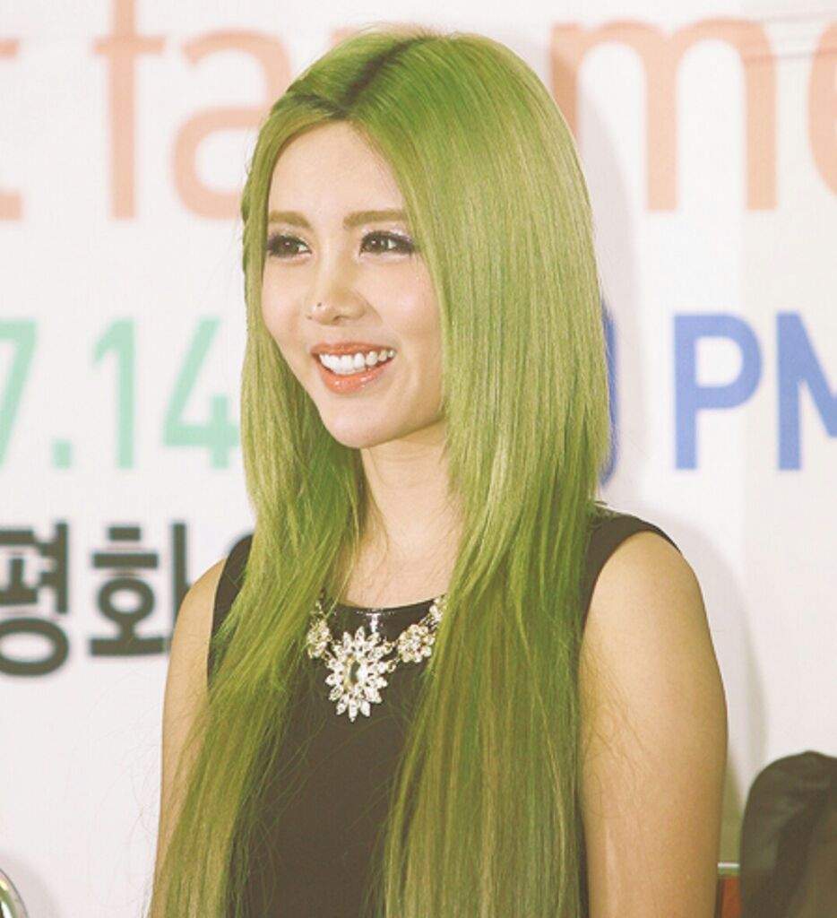 BEST kpop female idols that rocked green hair KPop Amino