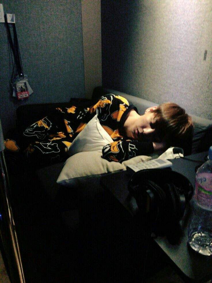 Bts Sleeping (Jungkook edition) | ARMY's Amino