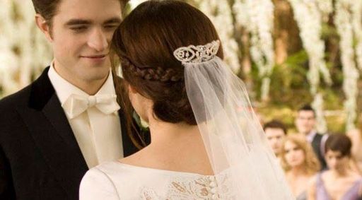 Bella's Wedding Dress | Wiki | The Twilight Saga Amino