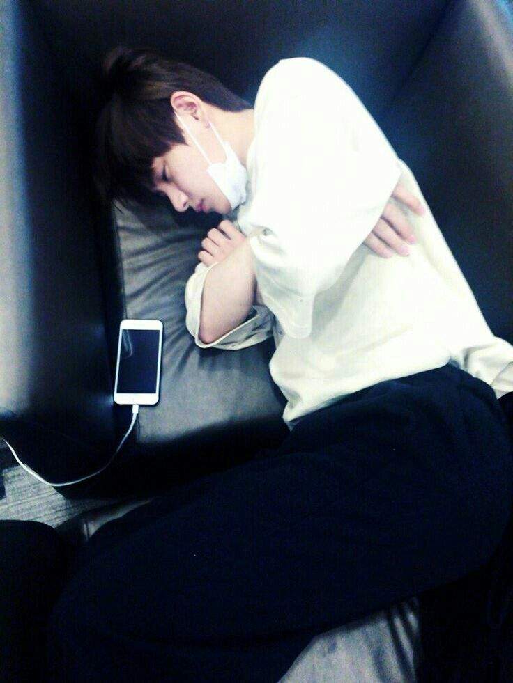 Bts Sleeping (Taehyung edition) | ARMY's Amino