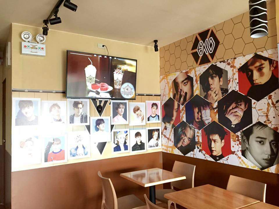 Kpop related Coffee shop 💖 | K-Pop Amino