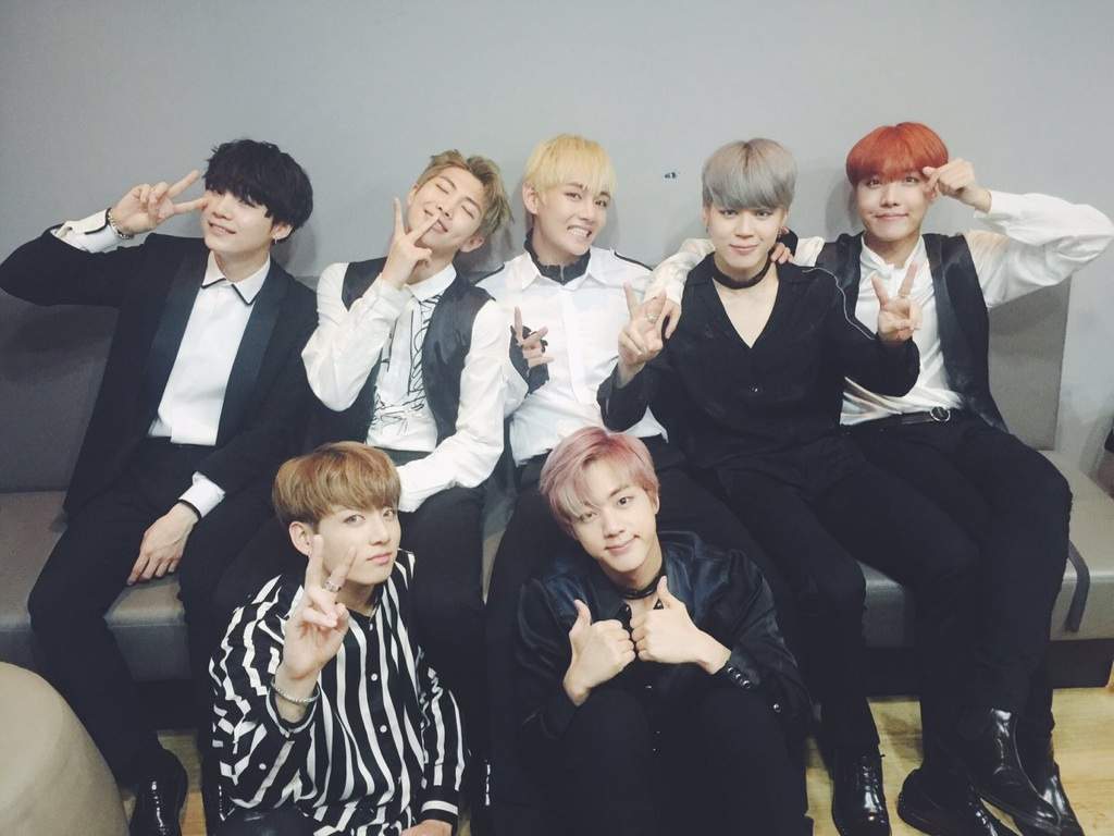 BTS & Special MC Jungkook And Jhope | K-Pop Amino