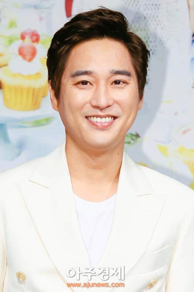 Heo Jeong Min | Wiki | K-Drama Amino