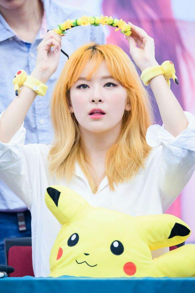 Red Velvet + Pikachu!! | K-Pop Amino