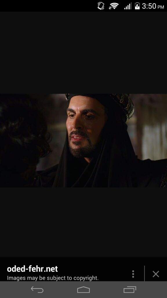 Oded Fehr or Naveen Andrews as Jafar | Oncers Amino