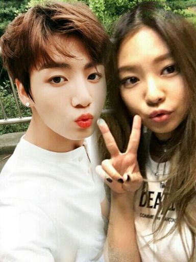 Jungkook e Jennie😍 | •Kpop• Amino