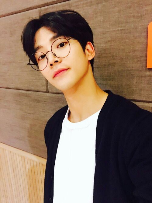 Rowoon Wiki K Pop Amino