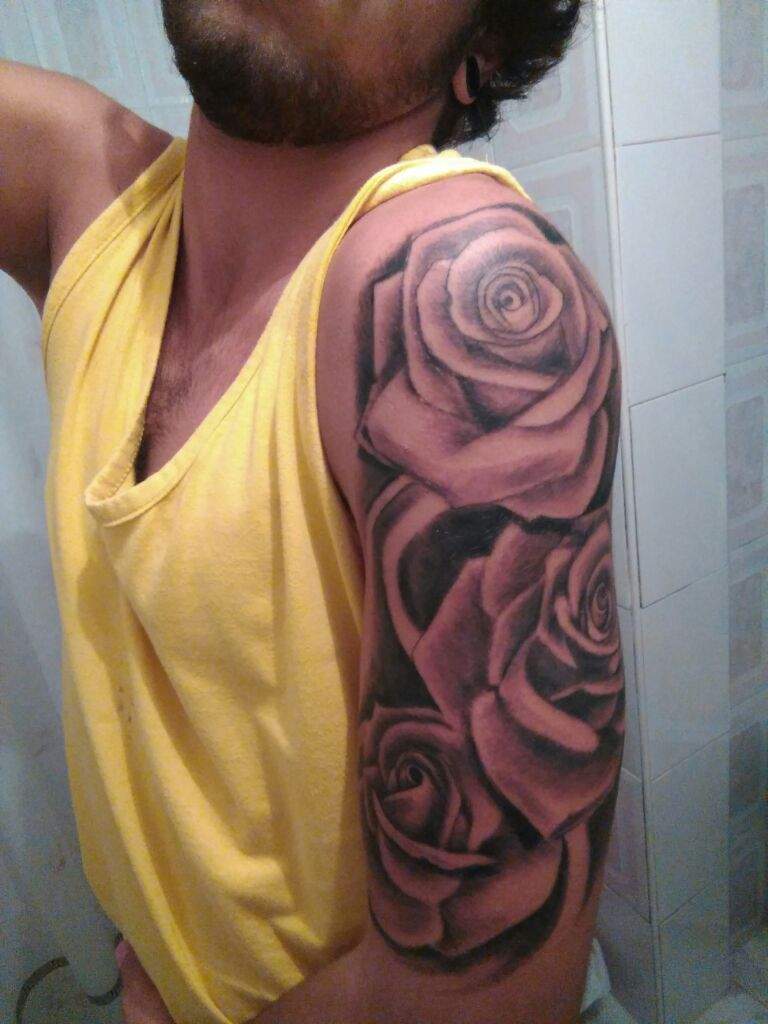 Fresh Black Roses Tattoo Tattoo Amino