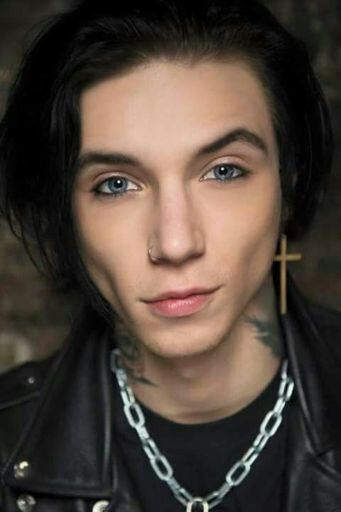 Andy Biersack | Wiki | Emos/Scene/Góticos/Raros Amino Amino