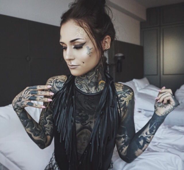 monami frost vegan momma