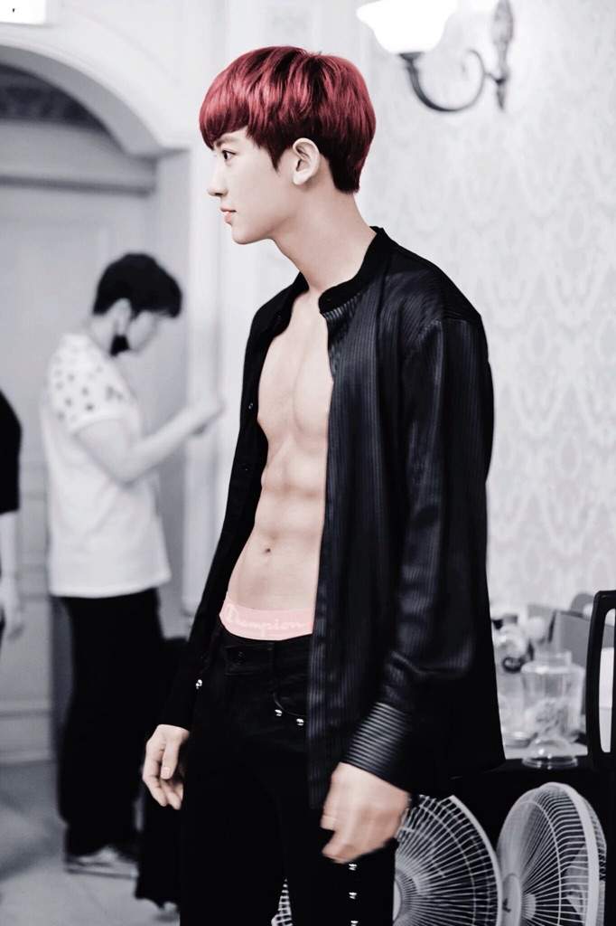 Chanyeol Shirtless Appreciation EXO 엑소 Amino