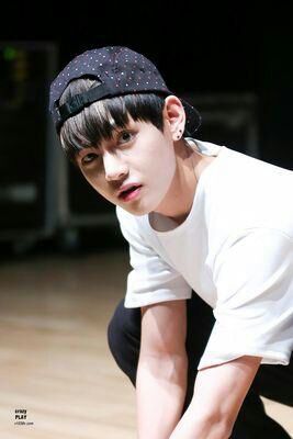 Taehyung Body Appreciation | ARMY's Amino