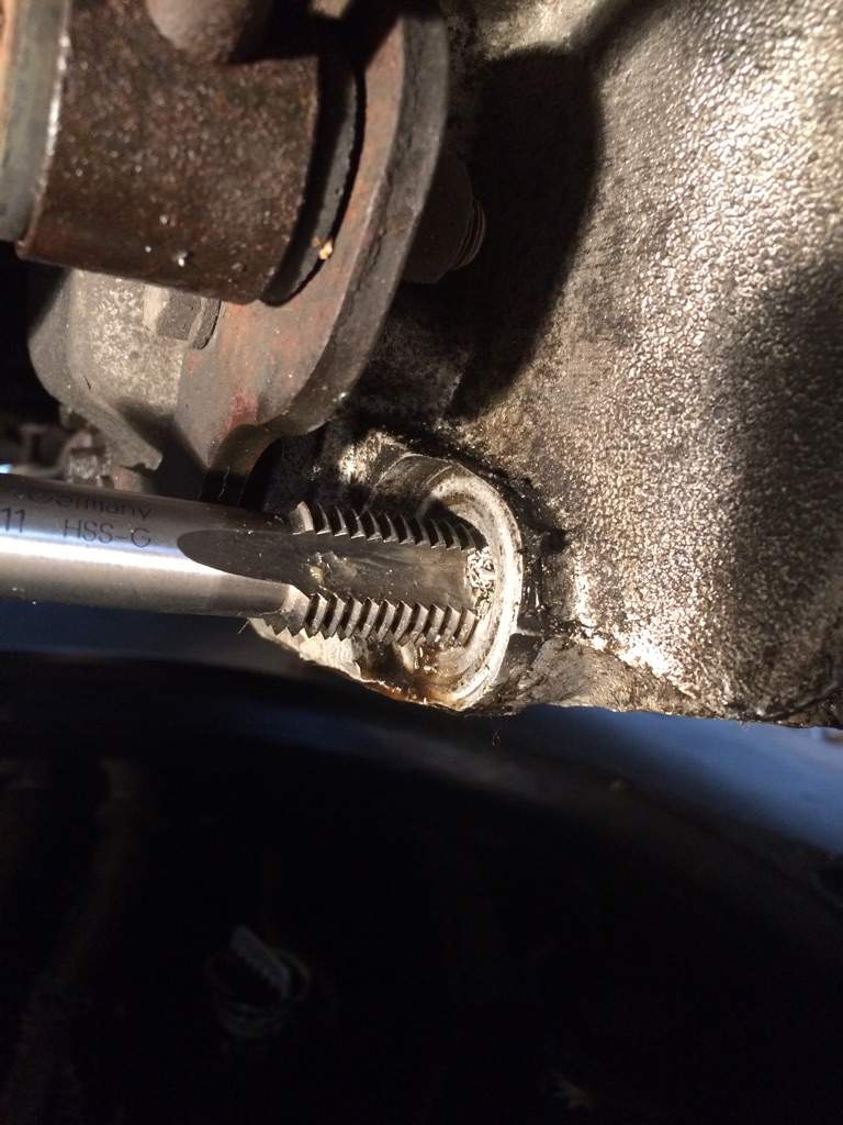 Oil drain plug stripped and fixed! Garage Amino