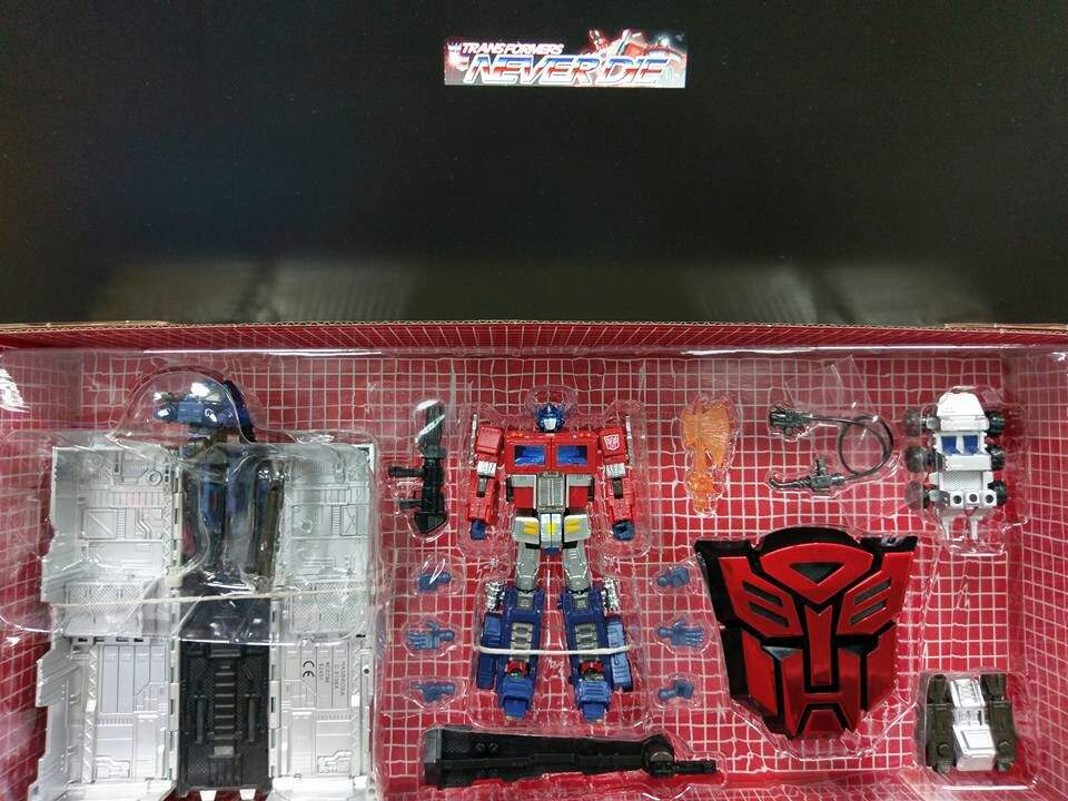 transformers platinum series year of the rooster optimus prime exclusive