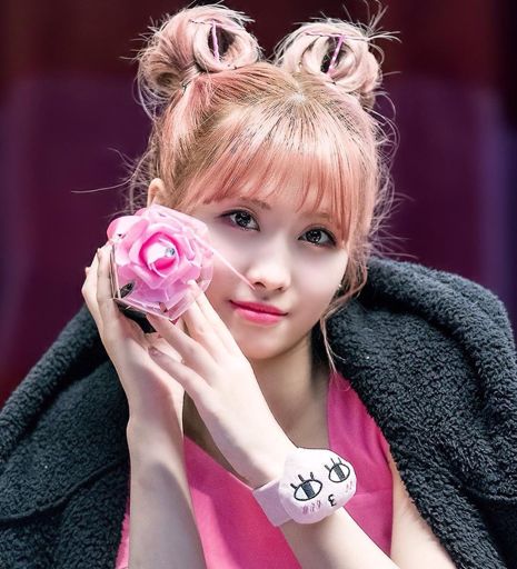 TWICE MOMO | K-Pop Amino