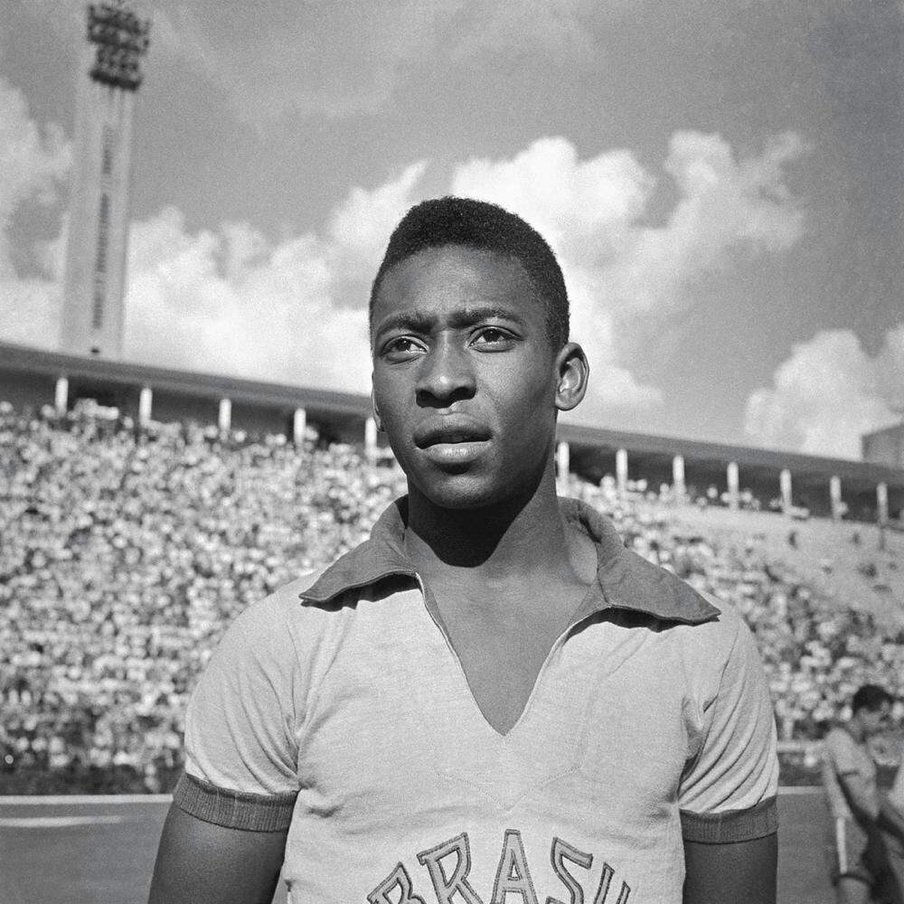 Pelé || An Overrated Legend!? | Goal Amino Amino