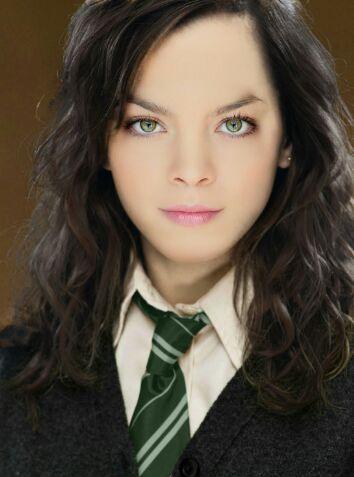 Pansy Parkinson - Sonserina | ⚡.HARRY POTTER.⚡ Amino