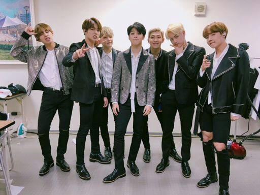 BTS Group shots | ARMY's Amino