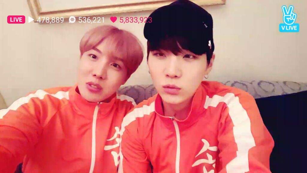 Some of the MOMENTS in Vlive with JHope and Suga! ARMY's Amino