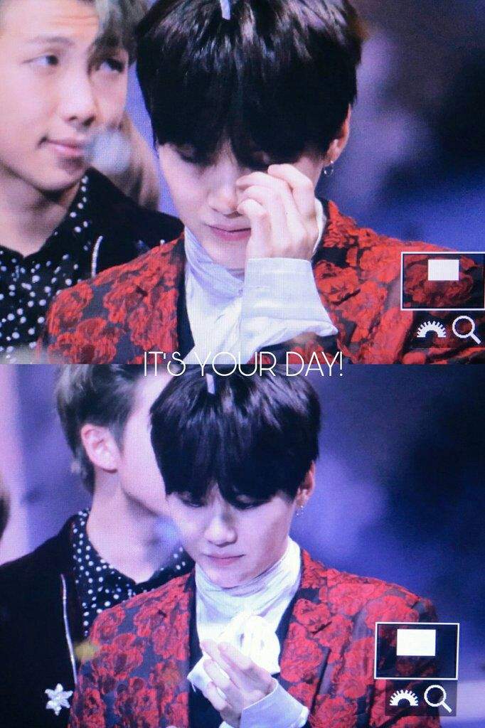 BTS suga crying compilation !!! (MAMA awards) | ARMY's Amino