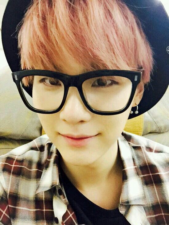 Yoongi Glasses | ARMY's Amino