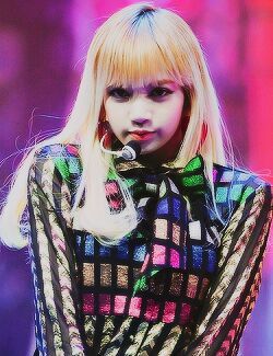 Lisa | Wiki | Females Of Kpop Amino