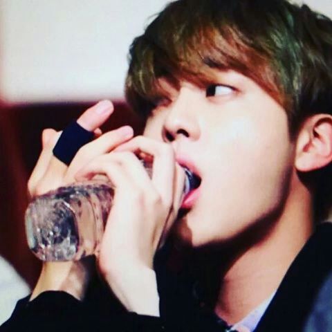 Suga drinking | ARMY's Amino