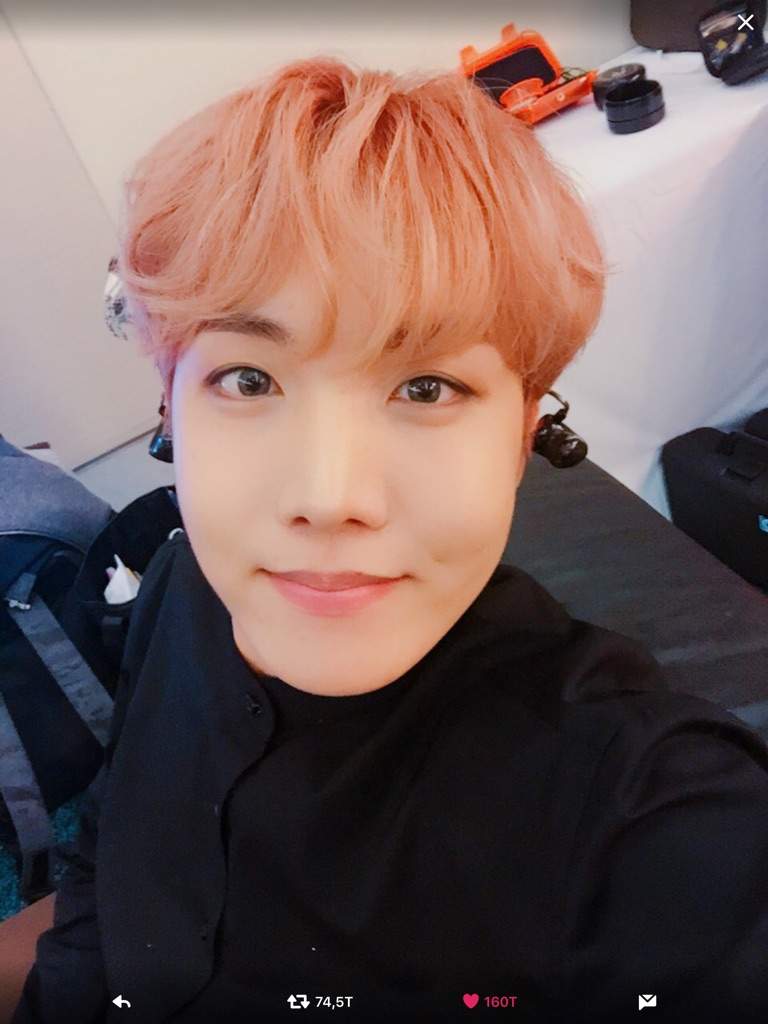 J-hope with orange hair😍😍🍊🍊🍊🍊 | ARMY's Amino