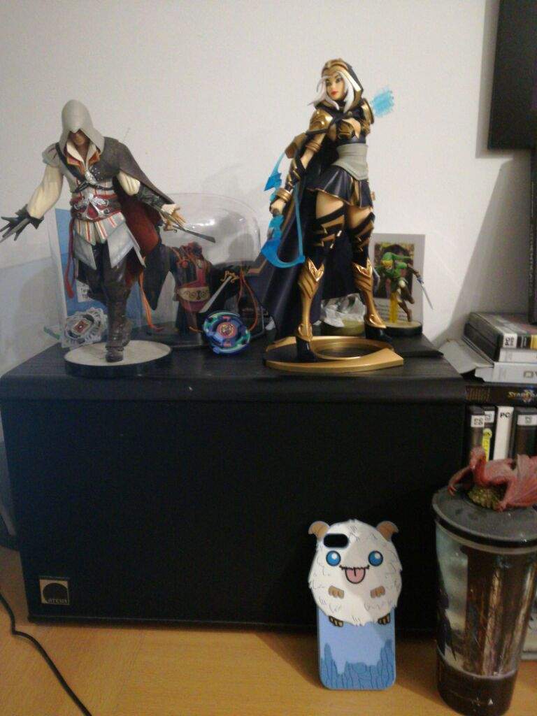 overwatch ashe statue