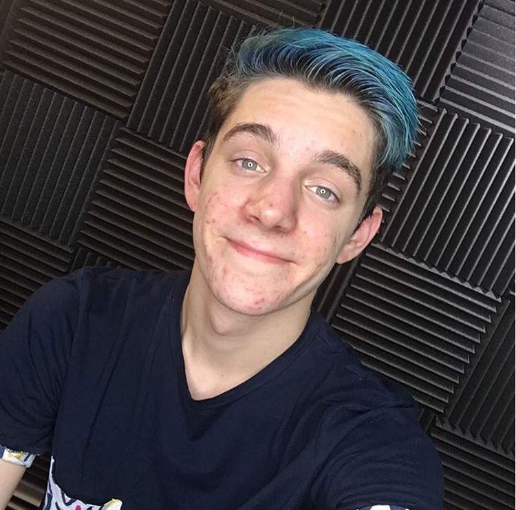 Ethan Nestor | Wiki | CrankGameplays Amino Amino - How Tall Is Ethan Nestor: TikTok Star’s Quirky Persona