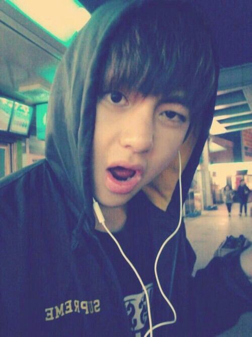 Taehyung Pre Debut | ARMY's Amino